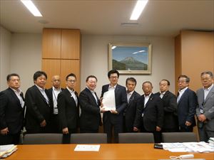 道下大樹衆議院議員