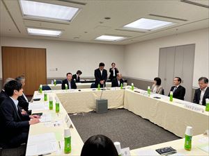 役員会の様子