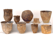 写真6発掘された続縄文時代の土器