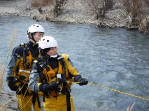 写真：流水救助訓練の様子3