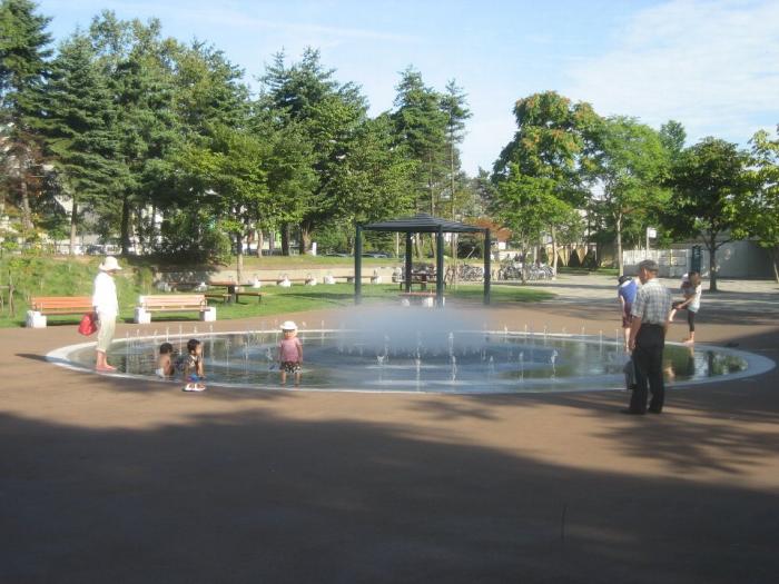 科学館公園（キラキラ広場噴水）の写真