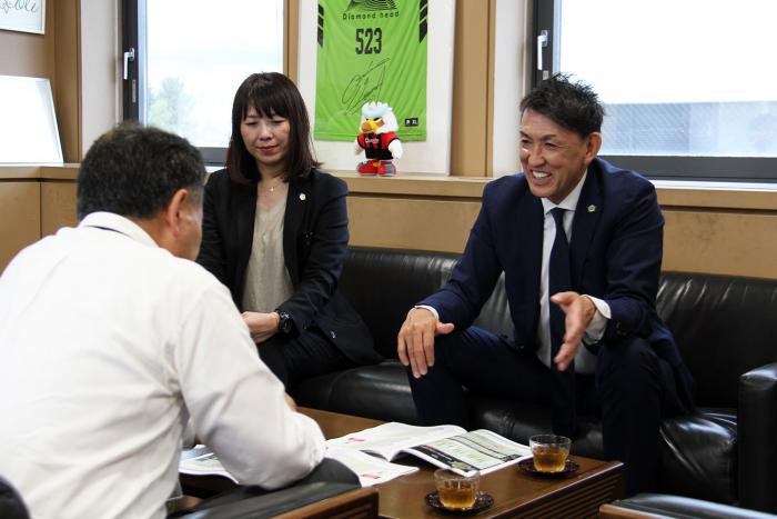 表敬訪問の様子1