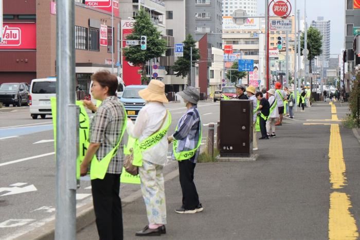 写真：R807夏の交通安全街頭啓発3