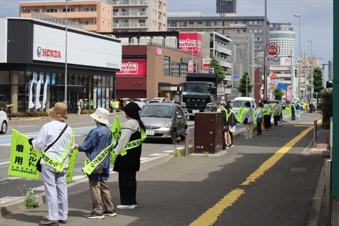 写真：曙地区夏の交通安全街頭啓発1