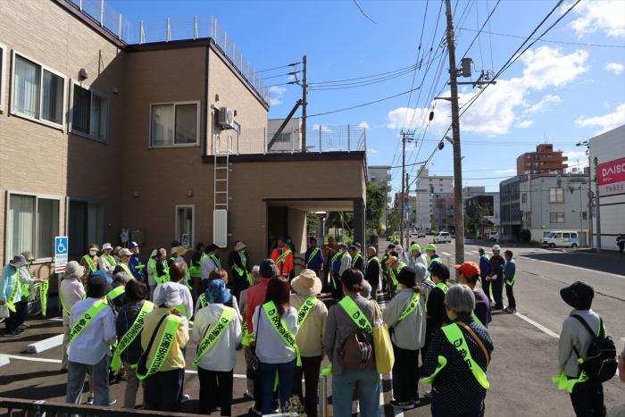 R7秋の交通安全街頭啓発2
