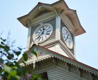 札幌市中央区の歴史的建物や文化施設の1つである札幌市時計台の写真