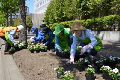 事例：植花活動への参加