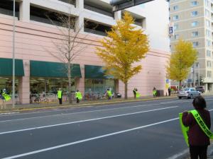 冬の交通安全街頭啓発の様子