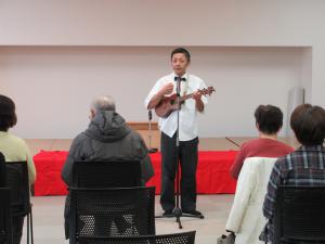 ウクレレ漫談のようす