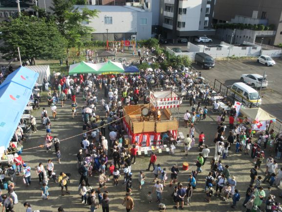 サマーフェスタ写真。上から見た様子