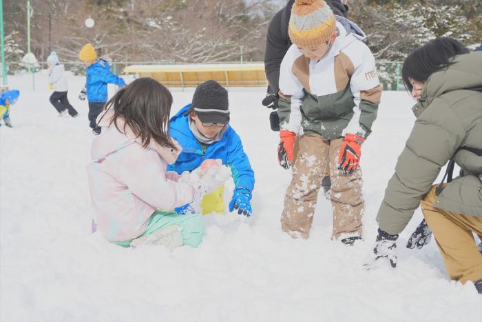 会場の様子（キッズ雪中宝探し）