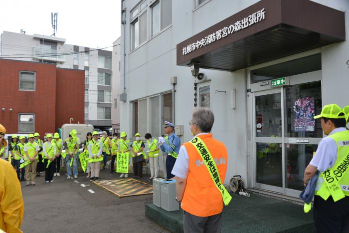 街頭啓発の様子4