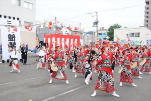 迫力のＹＯＳＡＫＯＩ演舞