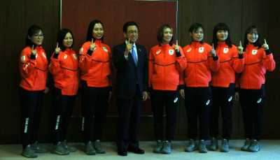 ミラノ・コルティナ2026冬季オリンピック代表の日本女子カーリングチームがお越しになりました