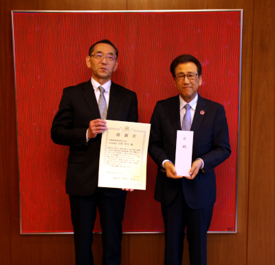 札幌建設運送株式会社からの寄付に対する感謝状贈呈式を行いました