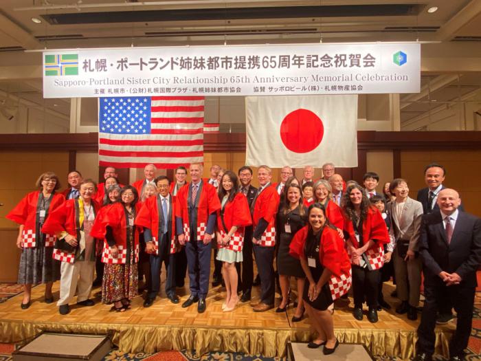 ポートランド市訪問団との記念撮影