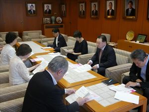 オンブズマンからの説明の様子
