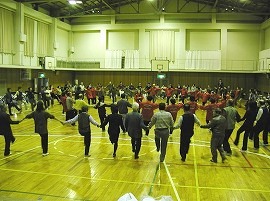 全員参加の東区音頭