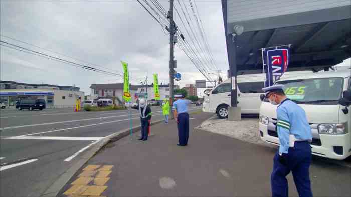 東警察署の訪問