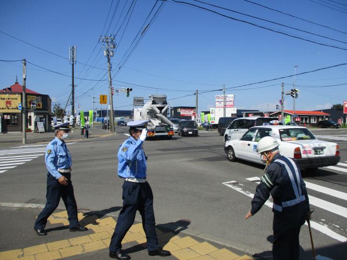 夏の交通安全市民総ぐるみ運動街頭啓発3