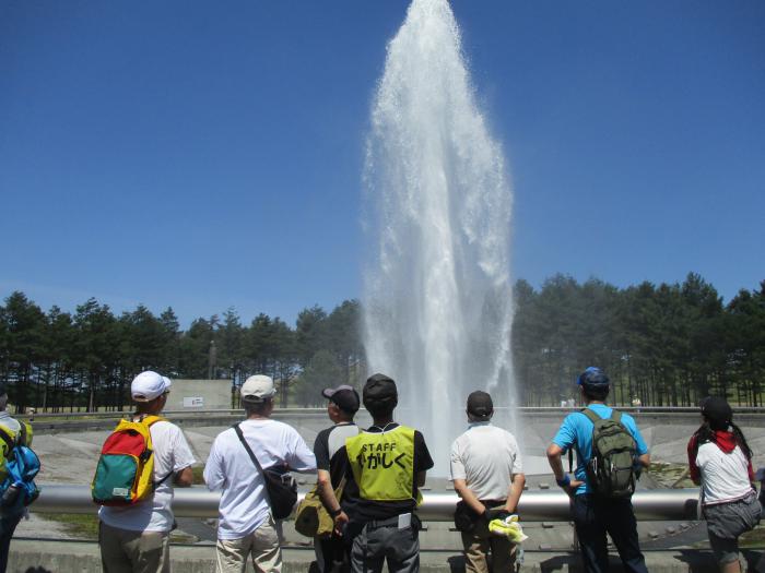 海の噴水を見学