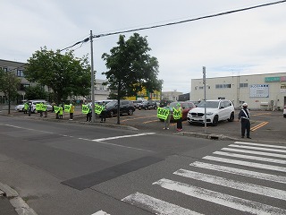 交通安全運動の様子