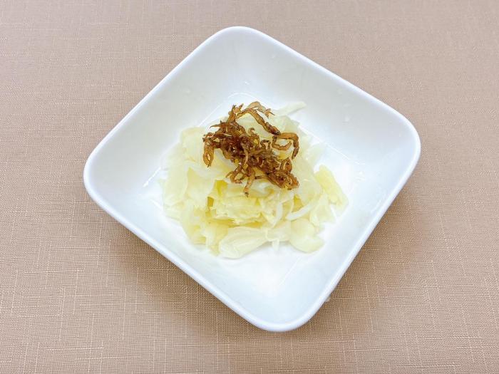 キャベツのレンジ蒸しの写真