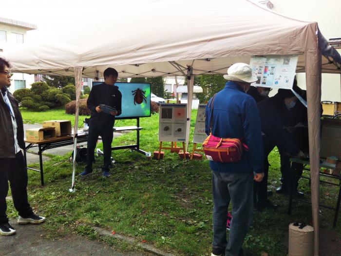 春の山菜展2025マダニパネル展写真