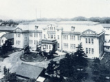 大正12年に竣工した市立札幌病院本館