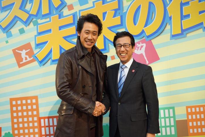 大泉洋と市長の様子