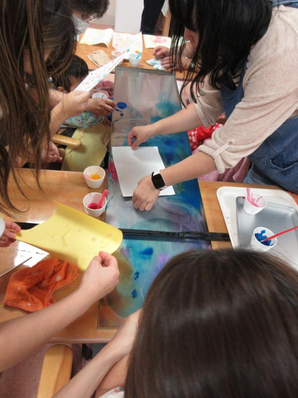 ひまわり整肢園の感触遊び