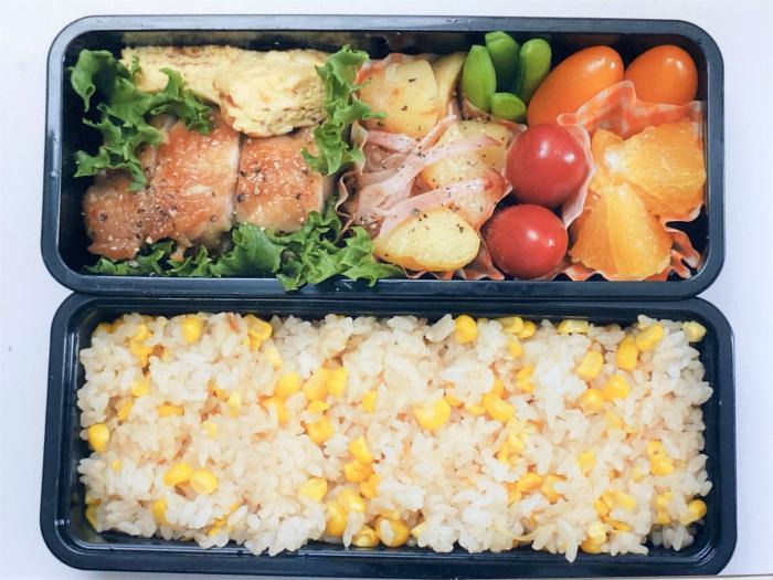 夏野菜の部活弁当の写真