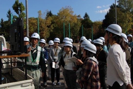 写真：月寒公園（その1）現場見学1