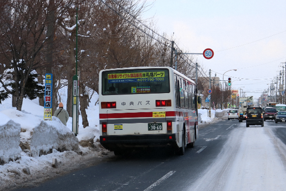 排雪後のバス路線01