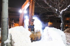 バックホウによる排雪