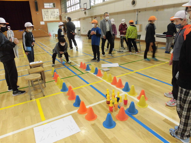 幌北小学校5年生児童と幌北ぽぷら会の交流2
