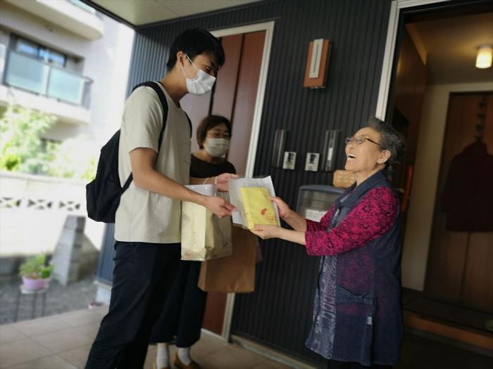 審査員特別賞受賞写真「黄色いタオルふれあいの証」