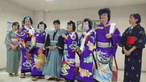 新琴似歌舞伎演者さんの集合写真