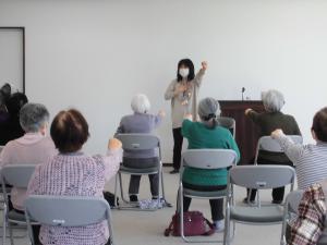 ドライバーに元気に安全運転を呼びかけます