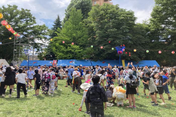 祭りの様子１