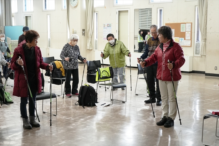 ポールの使い方説明