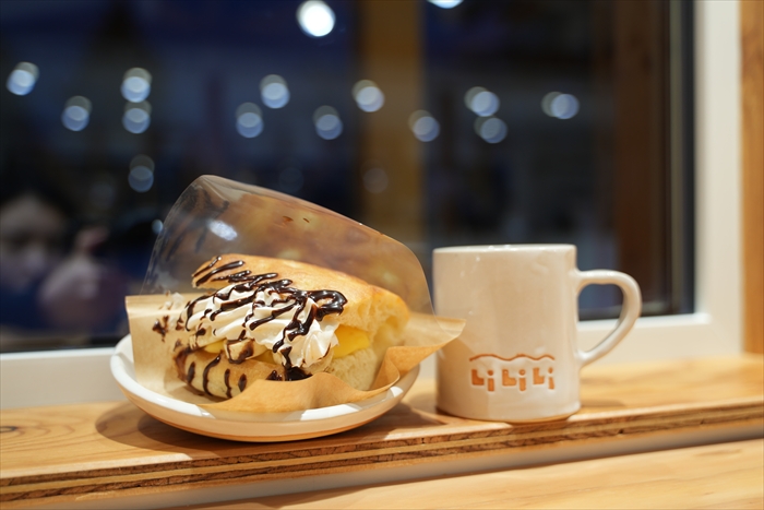 オリジナルフォカッチャとコーヒー