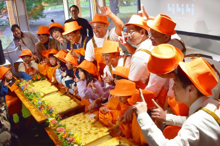 フォカッチャ入刀