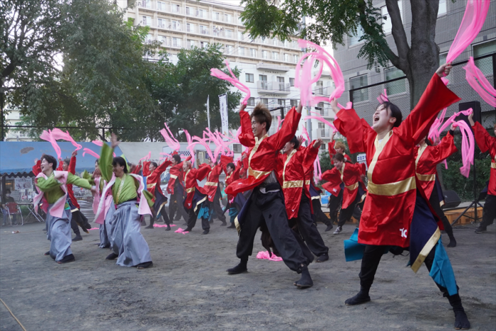 テスク＆祭人の演舞