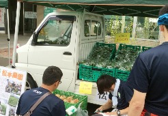 きよたマルシェ軽トラ市の様子