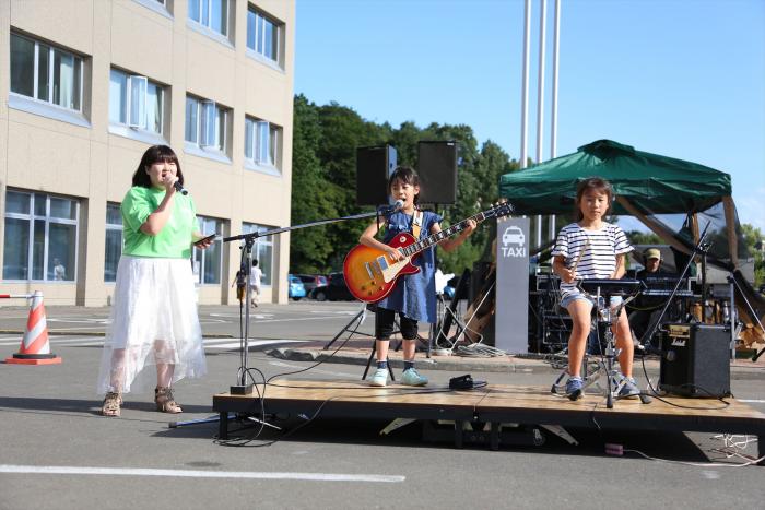 麻耶ちゃんと遠音ちゃんの写真