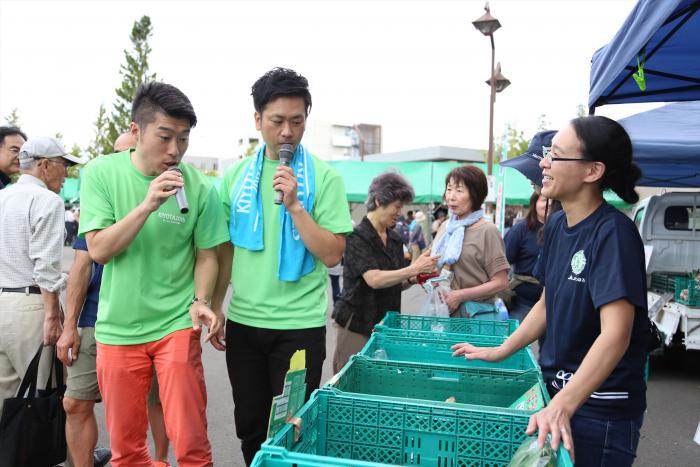 食レポの様子