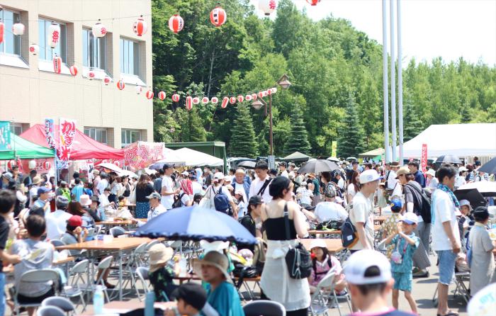 会場賑わい風景