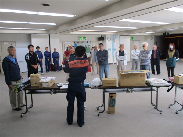 防火防災資材の説明（消火器の使用方法）