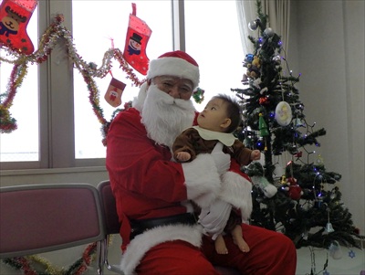 あわてんぼうのサンタクロースを歌いましょう♪